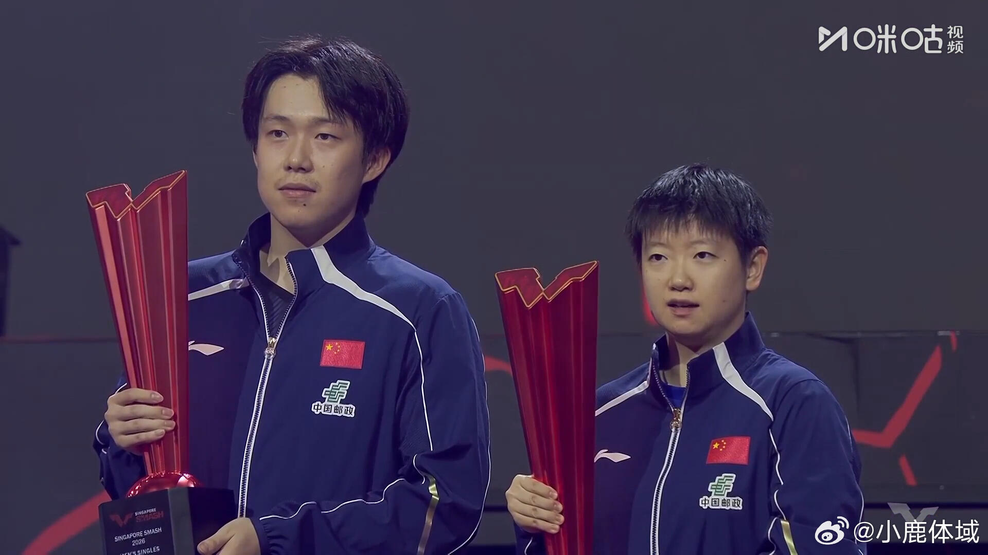 王楚钦孙颖莎新加坡大满贯冠军自拍孙颖莎王楚钦冠军自拍！都是五个大满贯得主恭喜孙颖