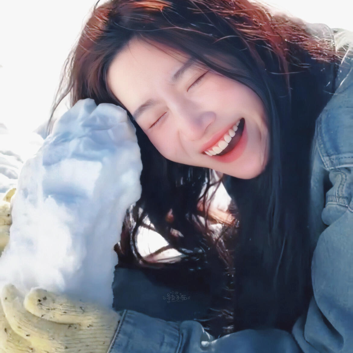 卢昱晓头像｜世界的心脏是蓝色的 