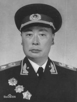 1974年，陈毅夫人张茜病重弥留之际，盯着三个儿子只说了一句话：“妹妹不出嫁，你