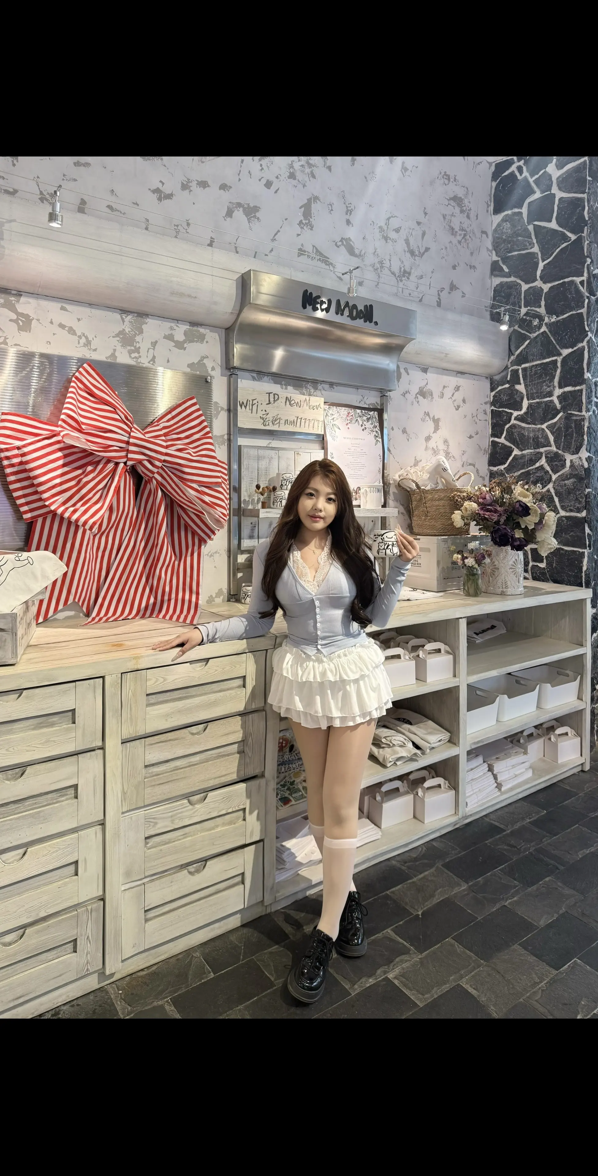 希望有人能看出我的情绪 我的不开心 懂我的嘴硬 明白我的口是心非。