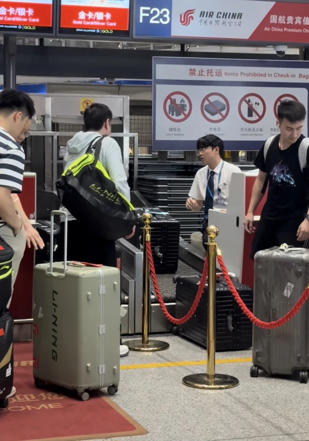 看不到两小只，那就四舍五入看看co、牛、箱子
