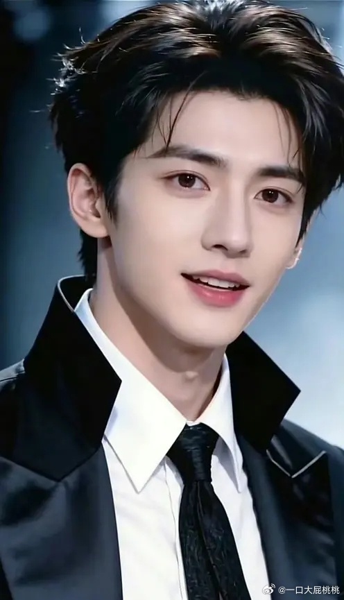 这个ai能红么，又感觉人山人海的 