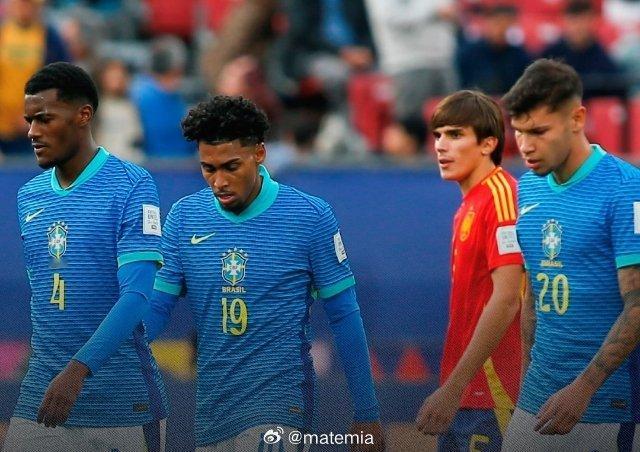 2025世青赛  🇧🇷❌ 五星巴西梯队在U20世界杯上惨遭淘汰。📉 巴西U