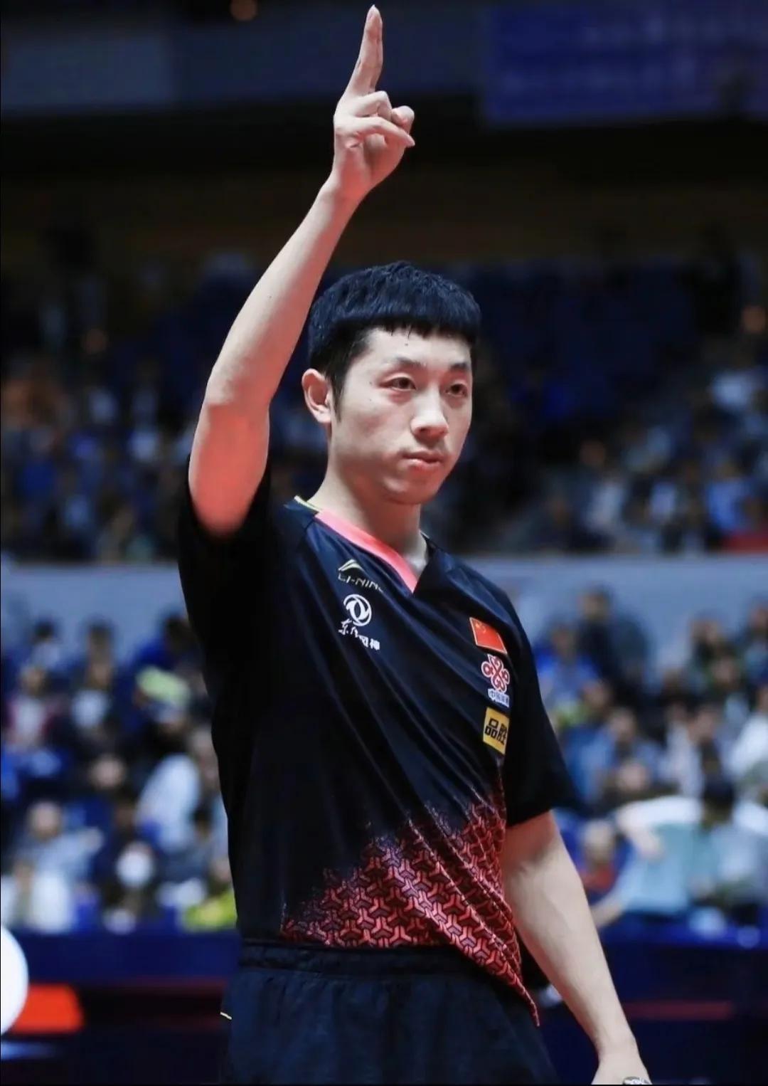 身家过亿的“商业大佬”许昕，竟然要回去给人当陪练了。

         很多人