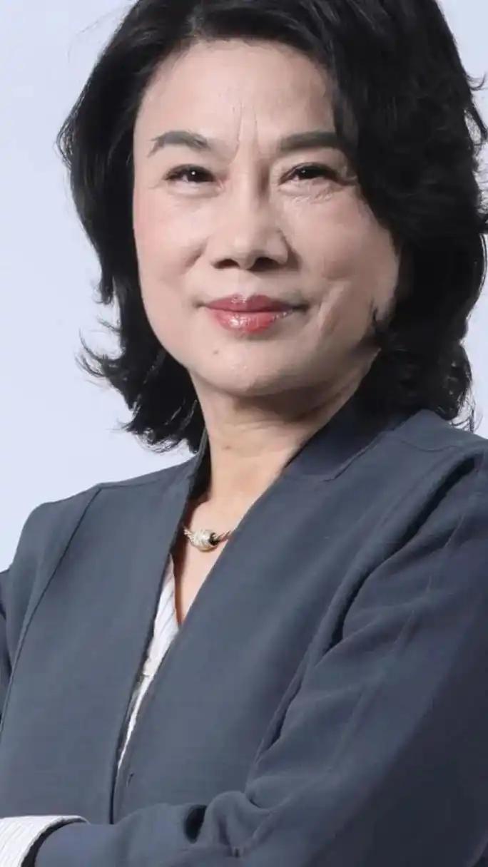 董明珠当众坦言惭愧，美的空调欧洲卖断货，差距咋这么大？

很多老股民、期货爱好者