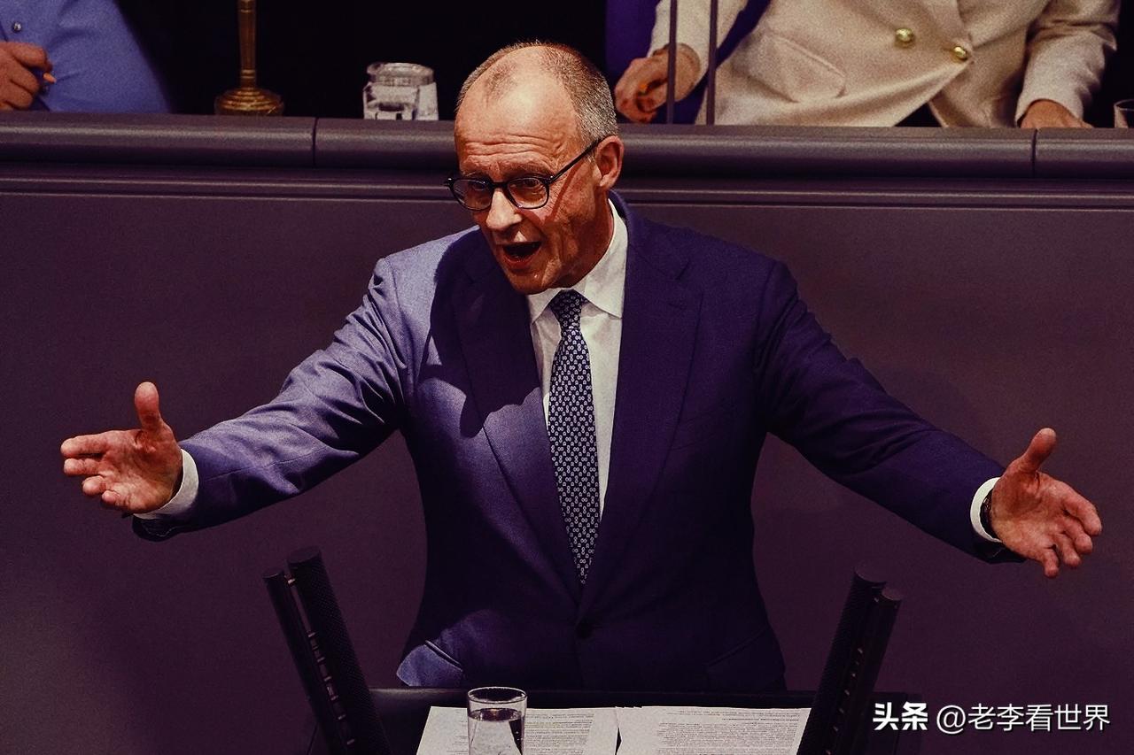 【德国总理向俄罗斯喊话：现在是时候冻结前线了】
华沙时间2026年6月26日，德