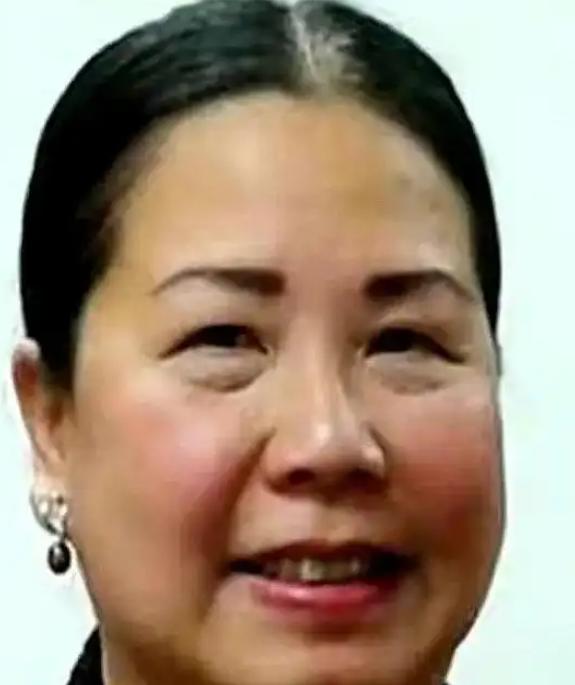 你敢信吗？一个在美国安插在中国潜伏了多年的间谍头子，居然是个天天笑眯眯、热心肠到