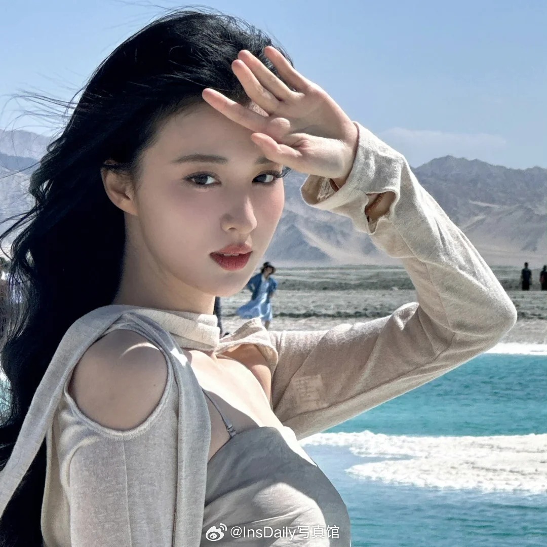 王楚然 | 中式古典的大气美 