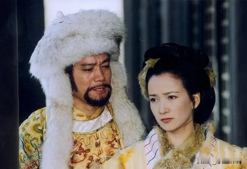 为什么有的包惜弱让王爷屠村私奔，有的只让观众想快进？
83版镜头推近：李司棋的眼