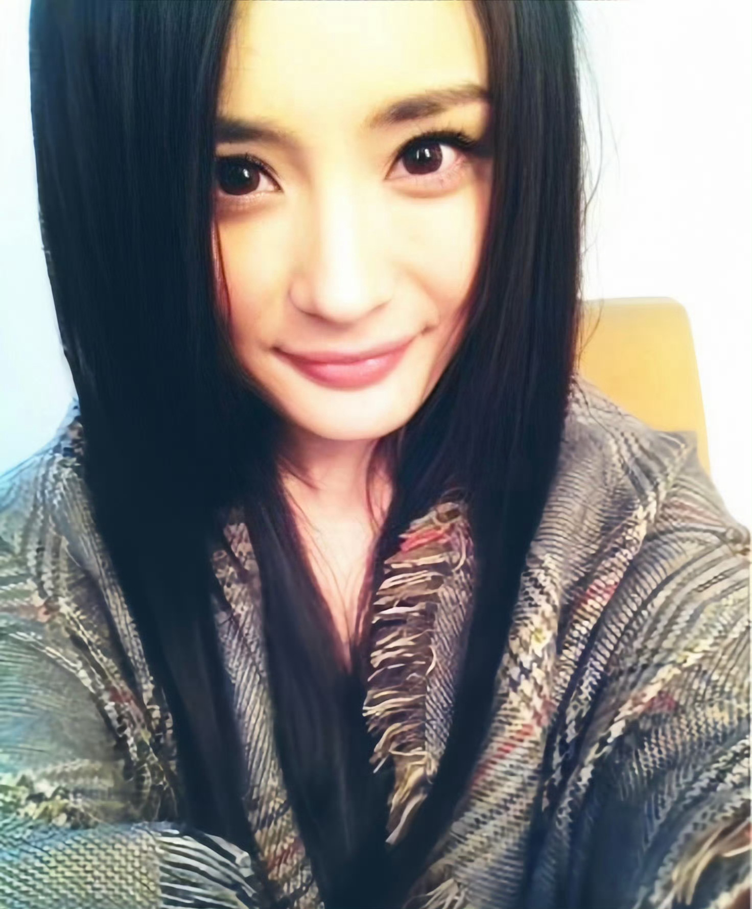 杨幂早期完全是姐幂 每个阶段各有各的美，可以是妹宝可以是姐姐也可以妈幂，作为观众