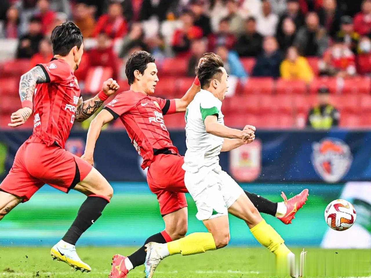 中超联赛10月21日赛程、直播预告:
第二十八轮
⌚15:30
河南(32分)?