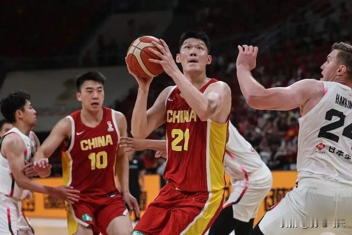 中国男篮小组垫底出线渺茫
北京时间7月3日晚，国际篮联世界杯预选赛，中国VS日本
