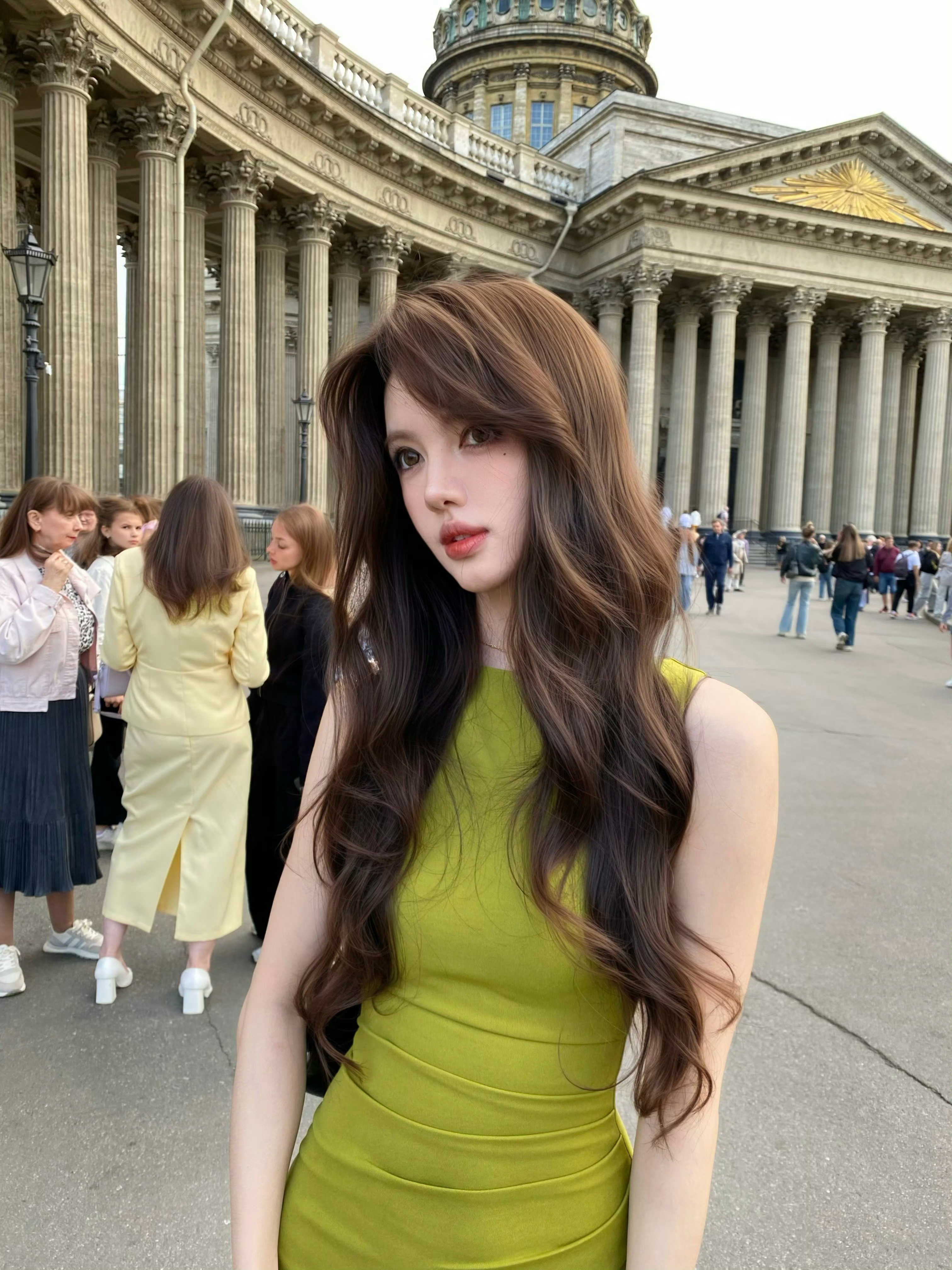 我最喜欢这两位大美女的👄 厚圆润 够饱满存在感强！ 