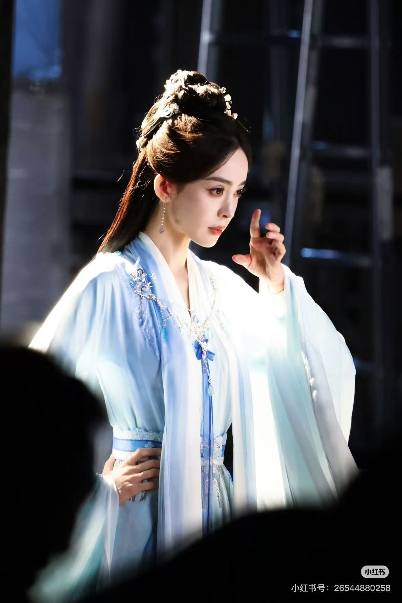 🍉娜扎接触一念江南，虞书欣不演了，娜扎古装也很适合 ​​​