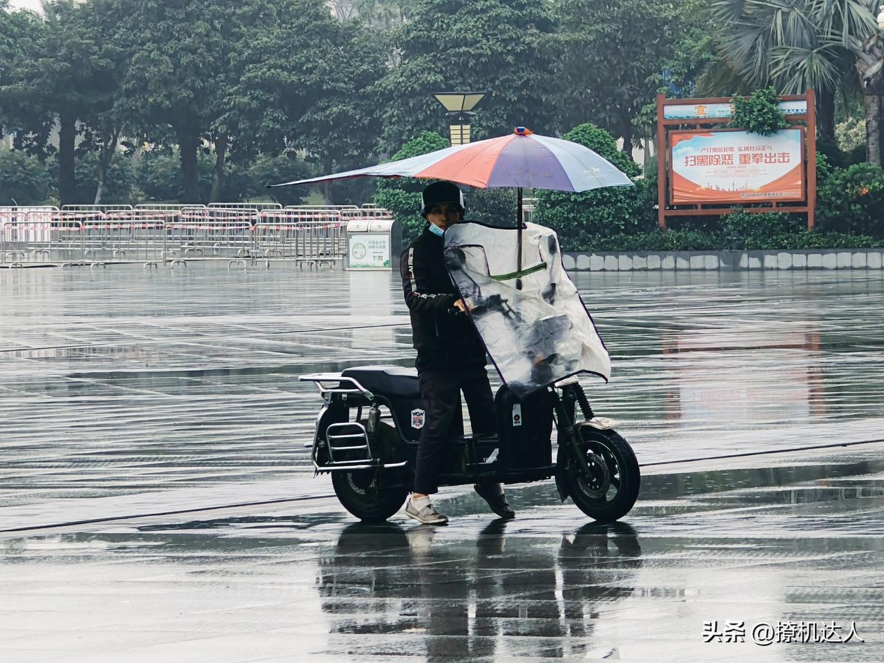 如果你仔细看这张照片觉得没啥问题的话，那就说明黑厂的 AIGC功能非常厉害了。 