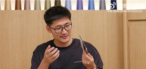影视飓风评测iPhone Duo，质量问题以及发热烫手最为突出。

能把缺点毫无