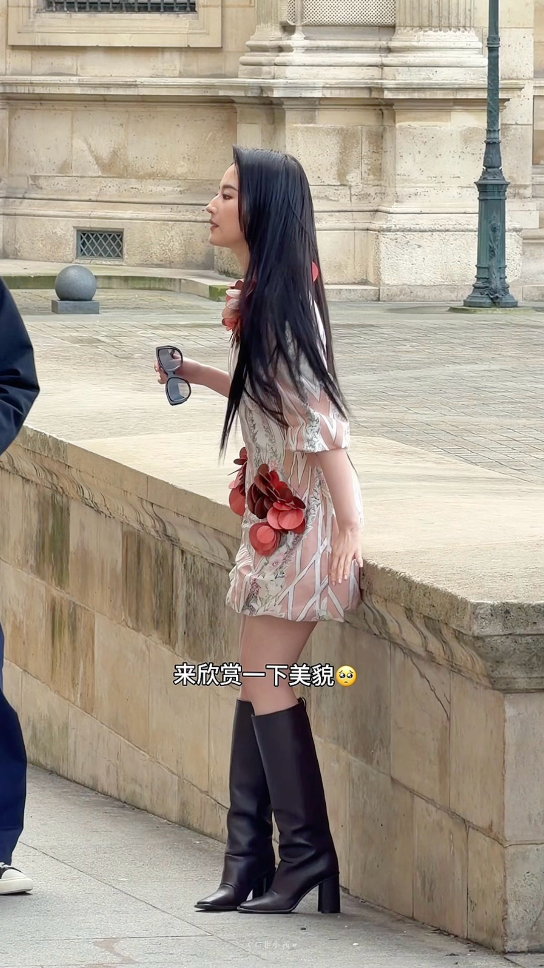 ▷ 刘亦菲 × LV大秀 | 一朵鲜艳绽放的玫瑰花🌹·刘亦菲 ·刘亦菲行走的玫