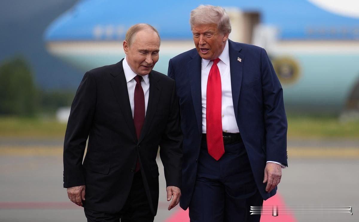 特朗普为何“拉拢普京、施压欧洲”？背后逻辑其实很“商人”

最近，英国《金融时报