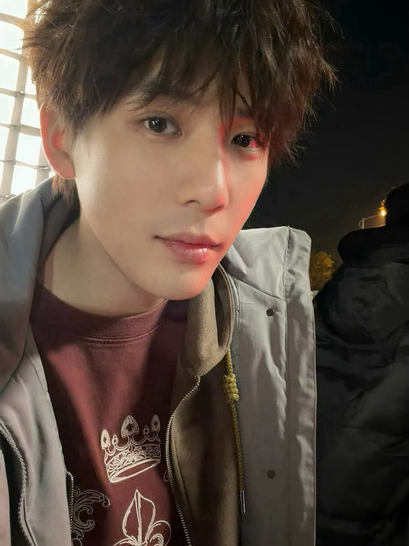 看到一句话，王安宇本就该站在聚光灯下，是的！这是独属于他的光芒。很庆幸你选择成为