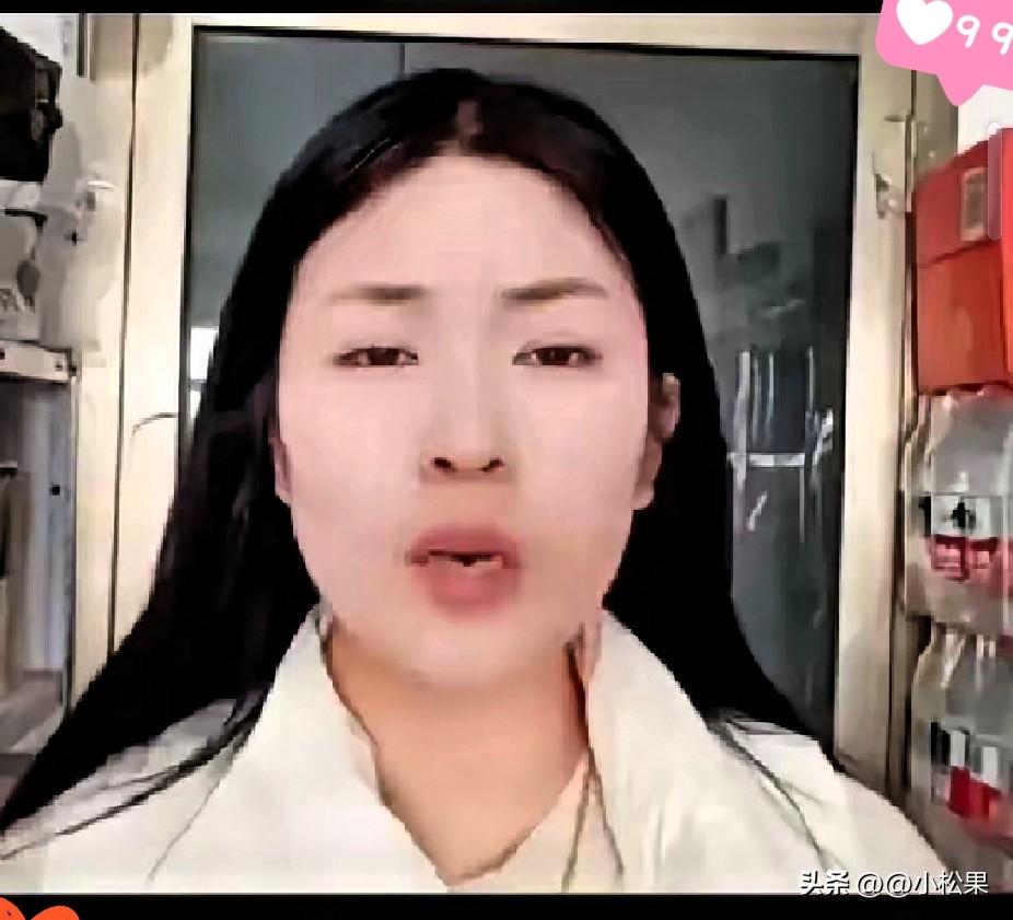 奔现翻车名场面，真是把现实扎得明明白白！女生熬一整晚火车跑去见网恋半年的男友，满