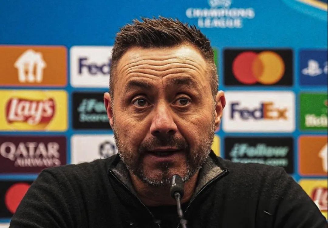 最近深陷离队传闻的德泽尔比在新闻发布会上表示，他会留在马赛。德泽尔比说：“我会留