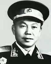 1984年3月，开国少将孔俊彪回到宁化。在县招待所，孔俊彪对时任县武装部政委的周