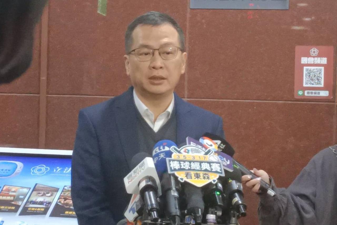 罗智强：黄国昌访美期间仍与国民党保持密切联络

梅花新闻网 简立欣/台北报道
民