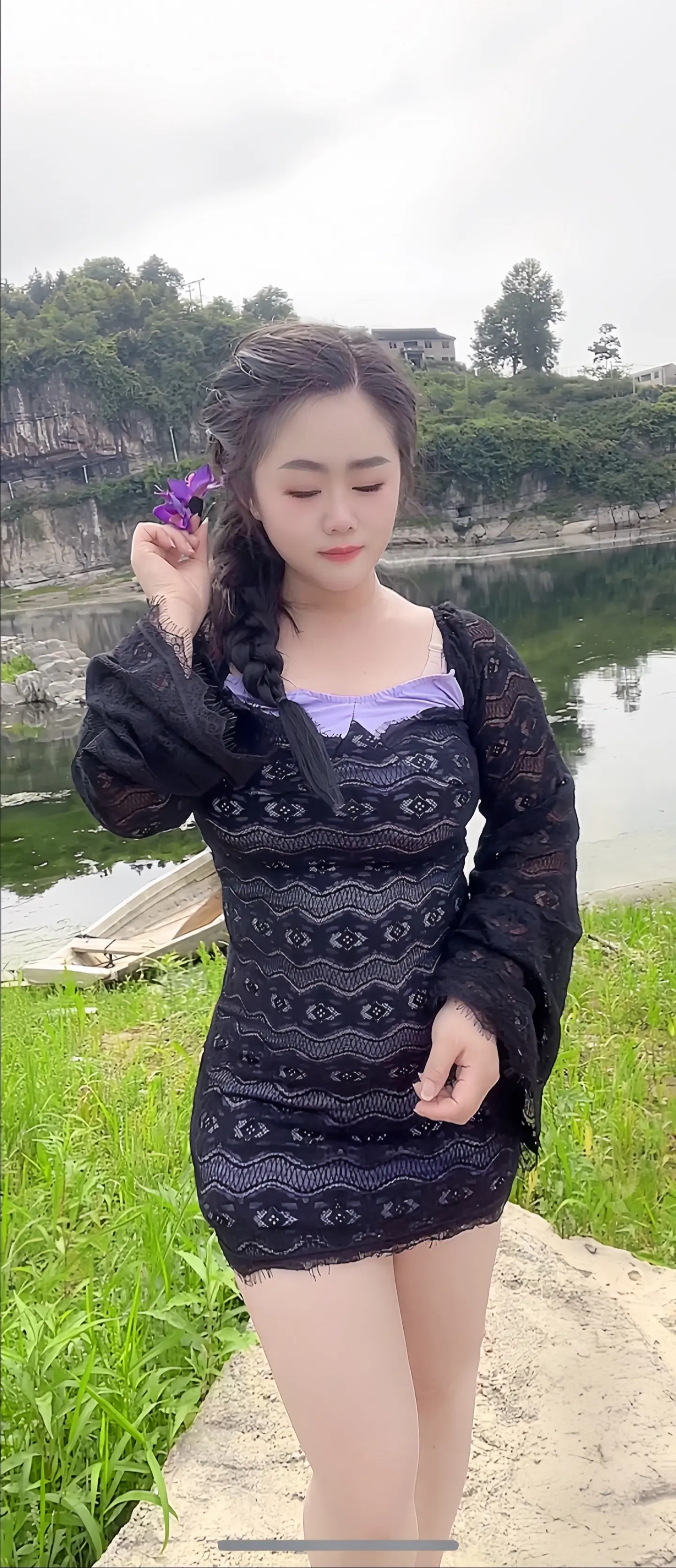 已经不是19岁了 而是29岁的人了 我的青春已经结束了 我那黄金一般又...