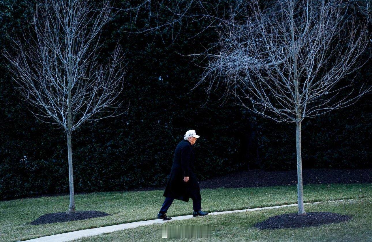 尽管中东多国暂时阻止了特朗普对伊朗采取军事行动，但特朗普并未放弃袭击伊朗的通盘计