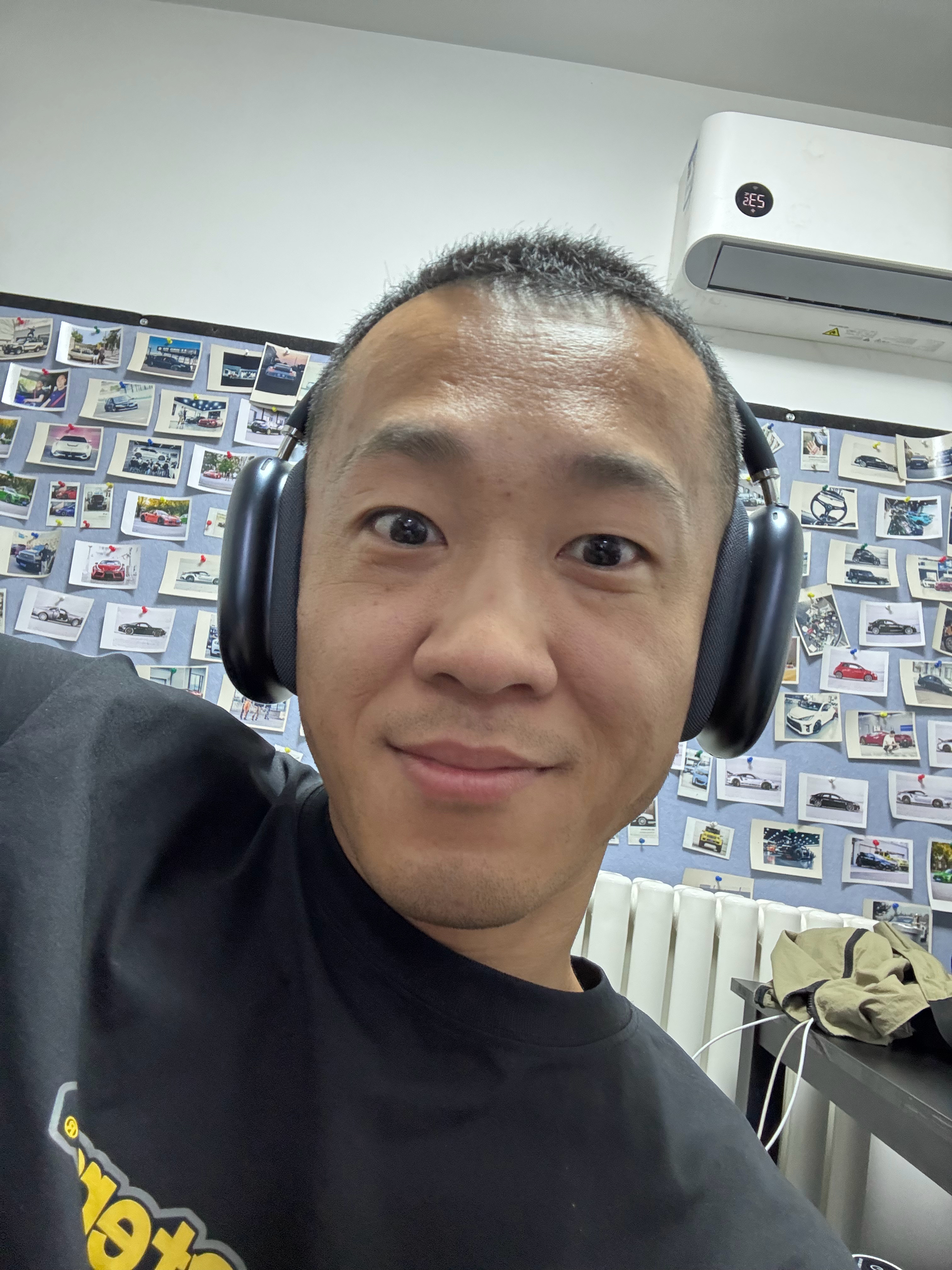小同事买这耳机很牛逼 我一问价3000 钱不白花 北京