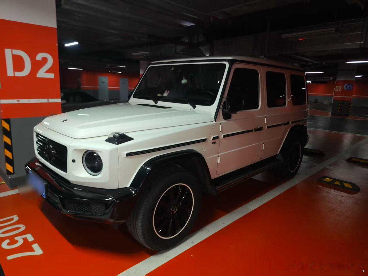 奔驰AMG G500  原厂暗夜套， 高定版配色 