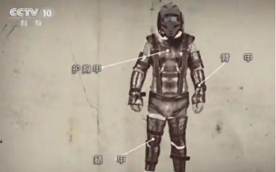 人被蟒蛇吞入腹中，能否用手里的刀逃脱呢？2014年，美国一男子为了证明蟒口脱险，