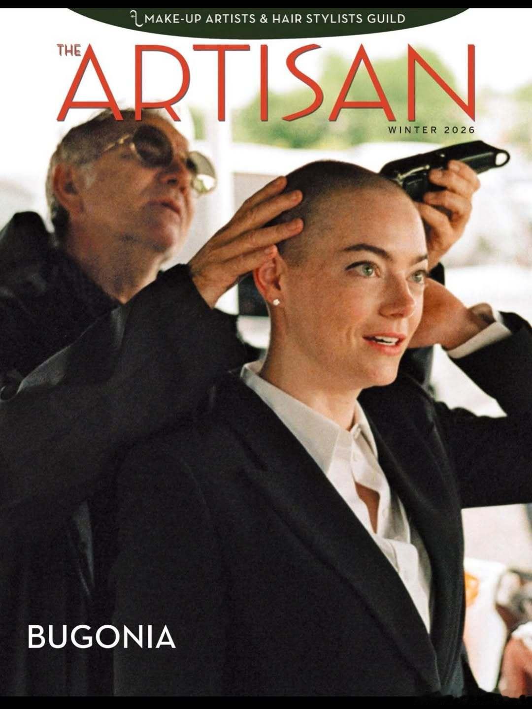 emma stone艾玛斯通在《拯救地球》片场的幕后照，化妆师&发型师Torst