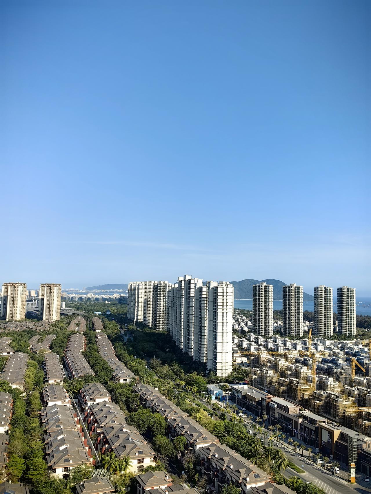 大盘有惊无险！
    上午，上证指数最低3992.55点，跌破了4000点整数