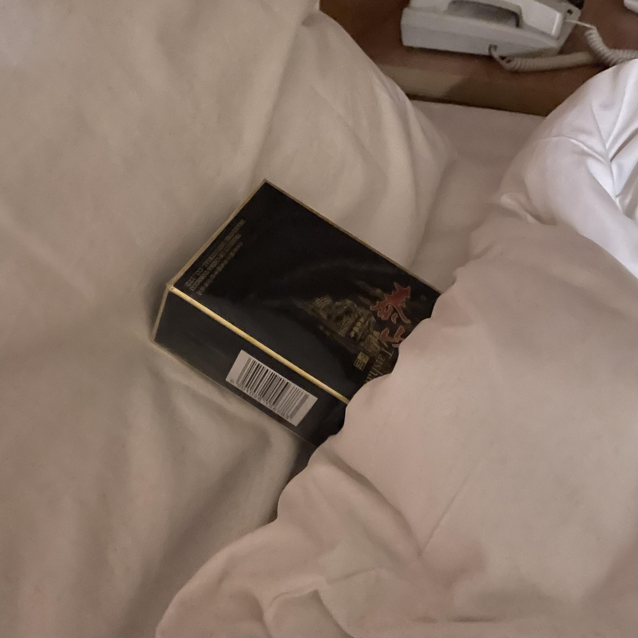 那阵子我们的感情出了一些问题。
