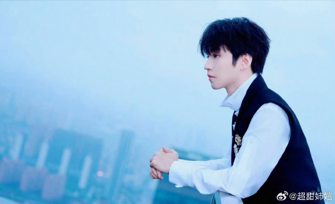 王俊凯王俊凯来浪姐的原因乘风2026 谁被王俊凯暖到！专程来为徐洁儿送考，温柔又