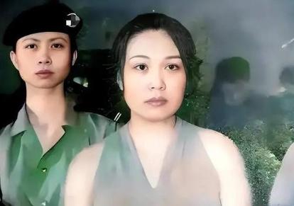 1999年，警方捣毁了位于北京亚运村“七号别墅”的特大“淫窝”。然而，组织者的身