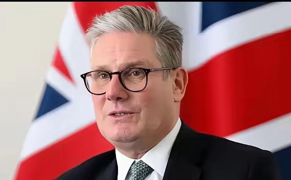 上任才8天，英国新政府就对华交底了！当年斯塔默政府不顾脸面，强行把中企砸了12亿