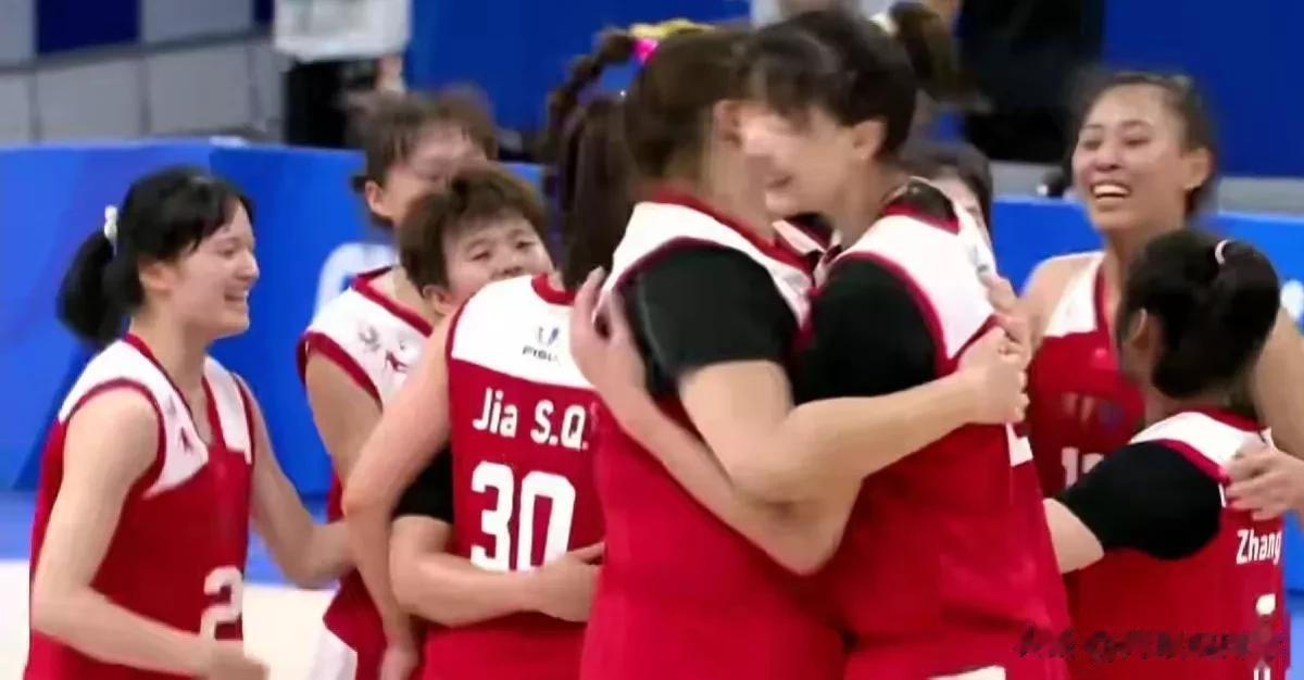[烟花][烟花]大运会女篮决赛[烟花][烟花]
中国队99：91战胜日本队获得冠