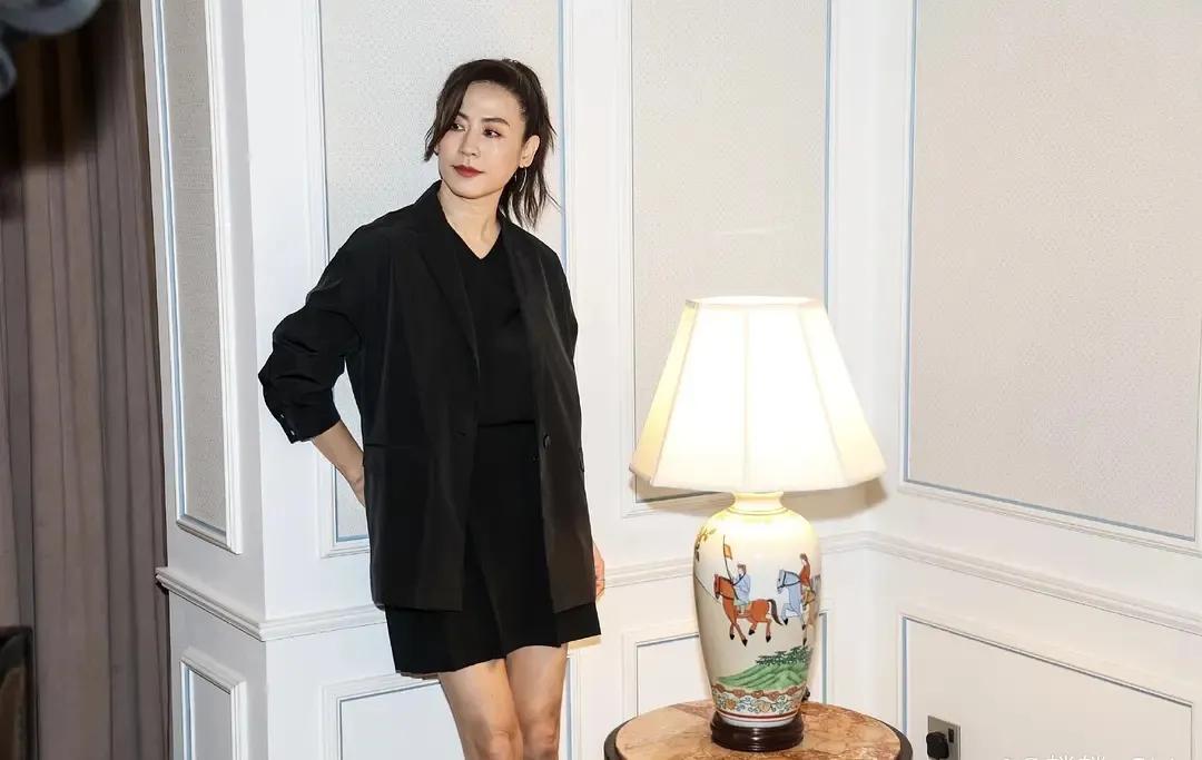 原来已经53岁了，状态真好！！