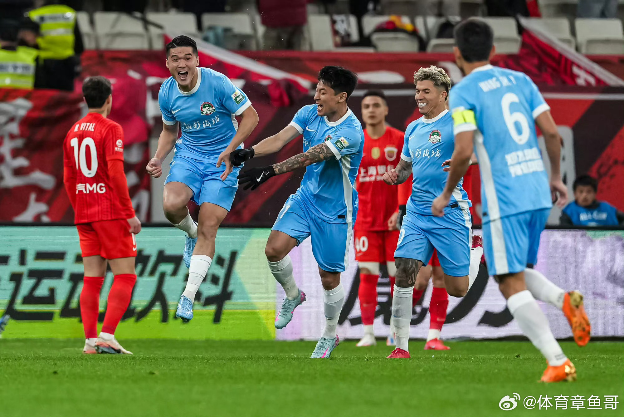 中超首轮战报，谁赢得最意外？云南玉昆3-1青岛海牛上海海港1-2河南上海申花5-