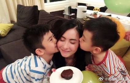 张柏芝独自抚养两个孩子的日子单亲妈妈真的不容易独自陪伴两个孩子成长，一路风雨兼程