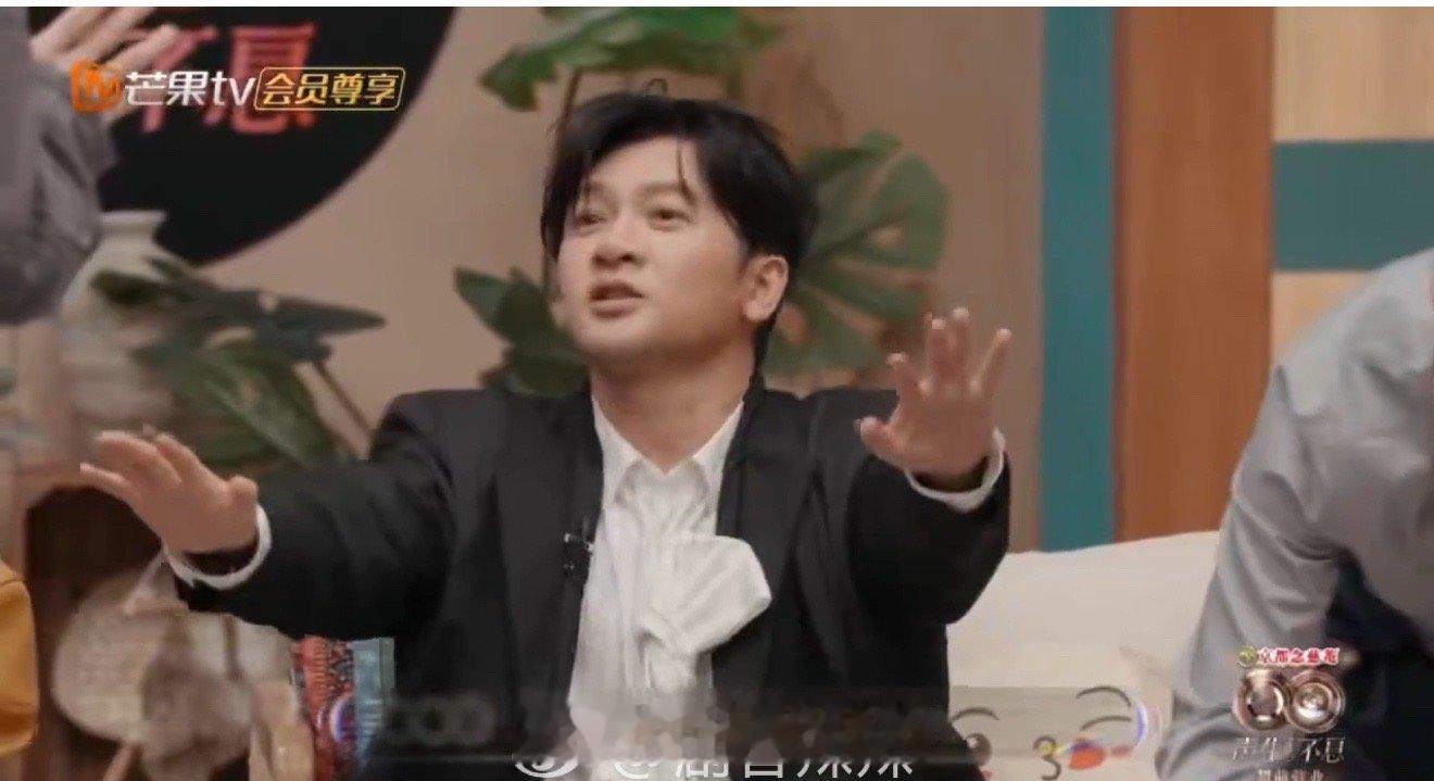 黄霄雲用一个头像逗笑林宥嘉 当“费翔”意外成为社交货币，黄霄雲用一张头像轻松解锁