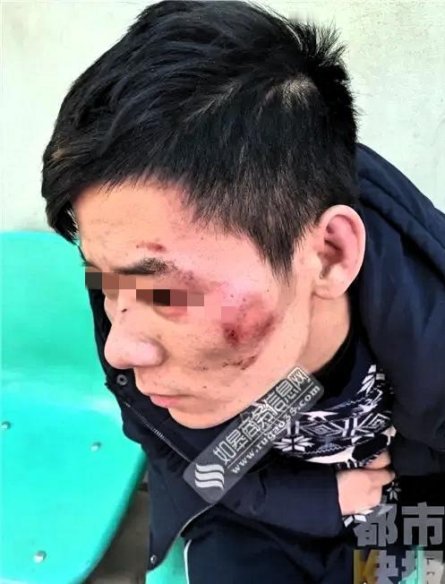 5月10日凌晨，四川一男子跑到武警营门自卫哨求救，说自己被人追打。武警官兵快速反