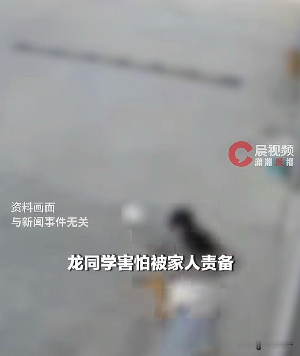 河南南阳一名11岁小女孩被狗咬伤后身亡

这事儿像根针，扎得人心里直淌血。一个活