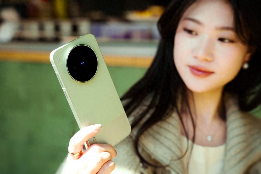 小長假出游就選vivo X300s 不僅拍照超強，續航也久到離譜