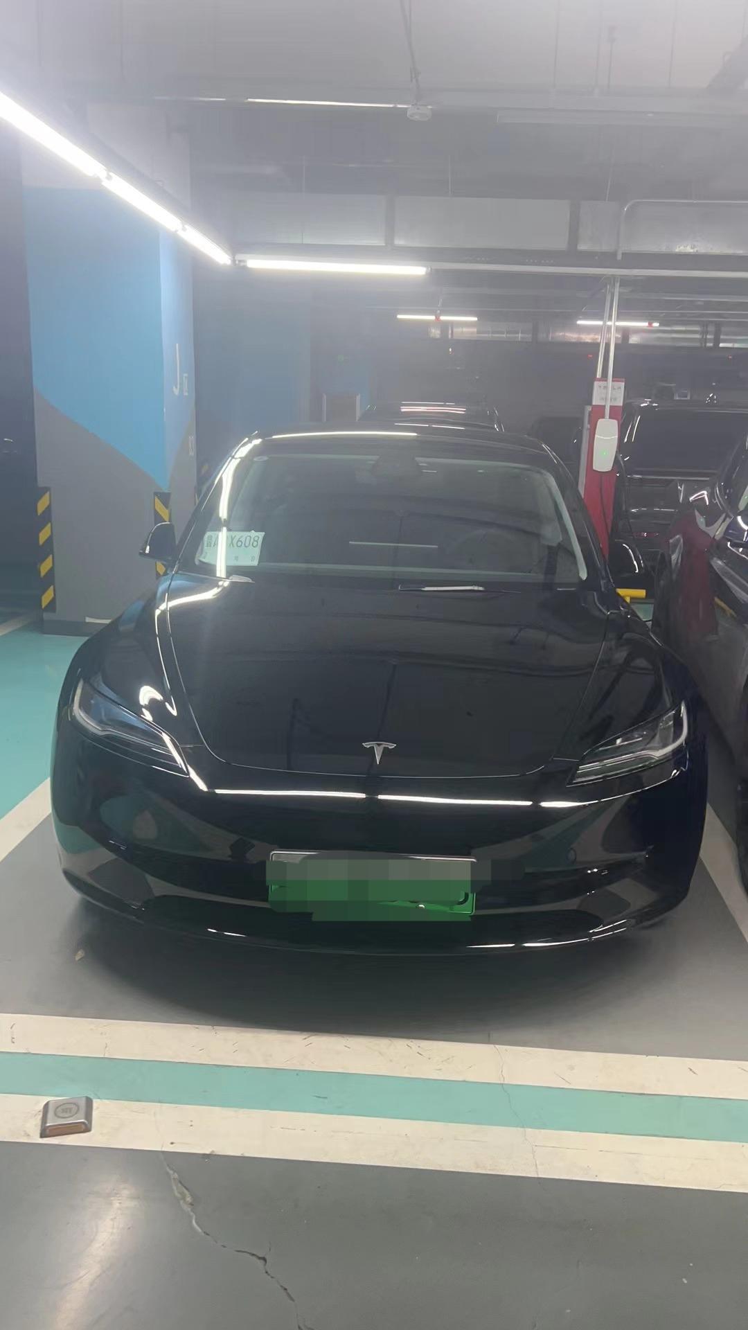 没体验过新model 3，就打算买model Y的朋友，我建议你一定俩车都试试吧