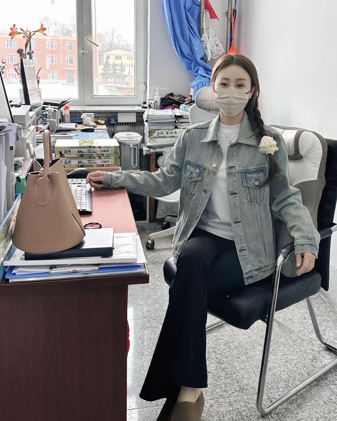 我是五年前进入体制的。
记得我刚入职的时候，意气风发，觉得自己能做一番大事。
那