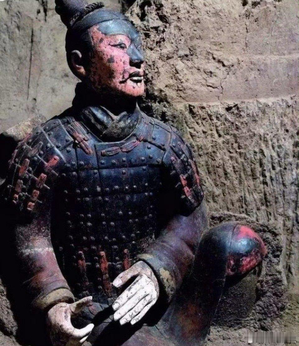 #才知道紫色原来这么特别#兵马俑中大量使用一种紫色（硅酸铜钡BaCuSi2O6）