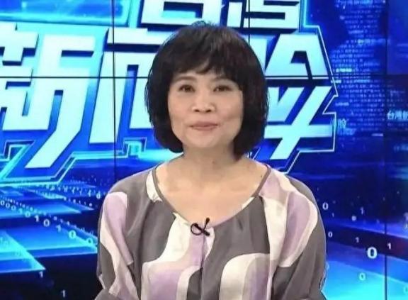 台湾省媒体人陈凤馨表示，按照民调来看，70%以上的台湾地区民众是接受自己是中华民